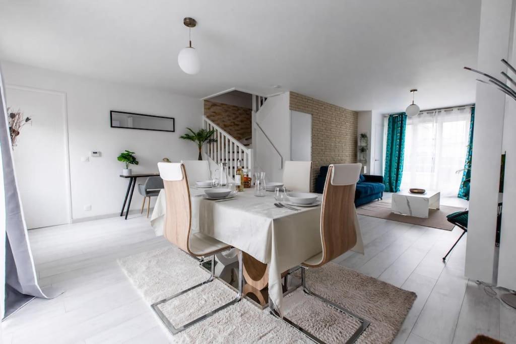 Appartement Forest Chic : Maison San Marina à Parmain Extérieur photo